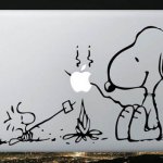 2012_03_snoopy-macbook-decal-sticker-589×490